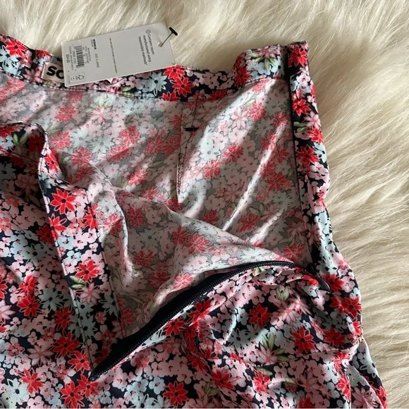 NWT SO Floral Miniskirt - Picture 3 of 7